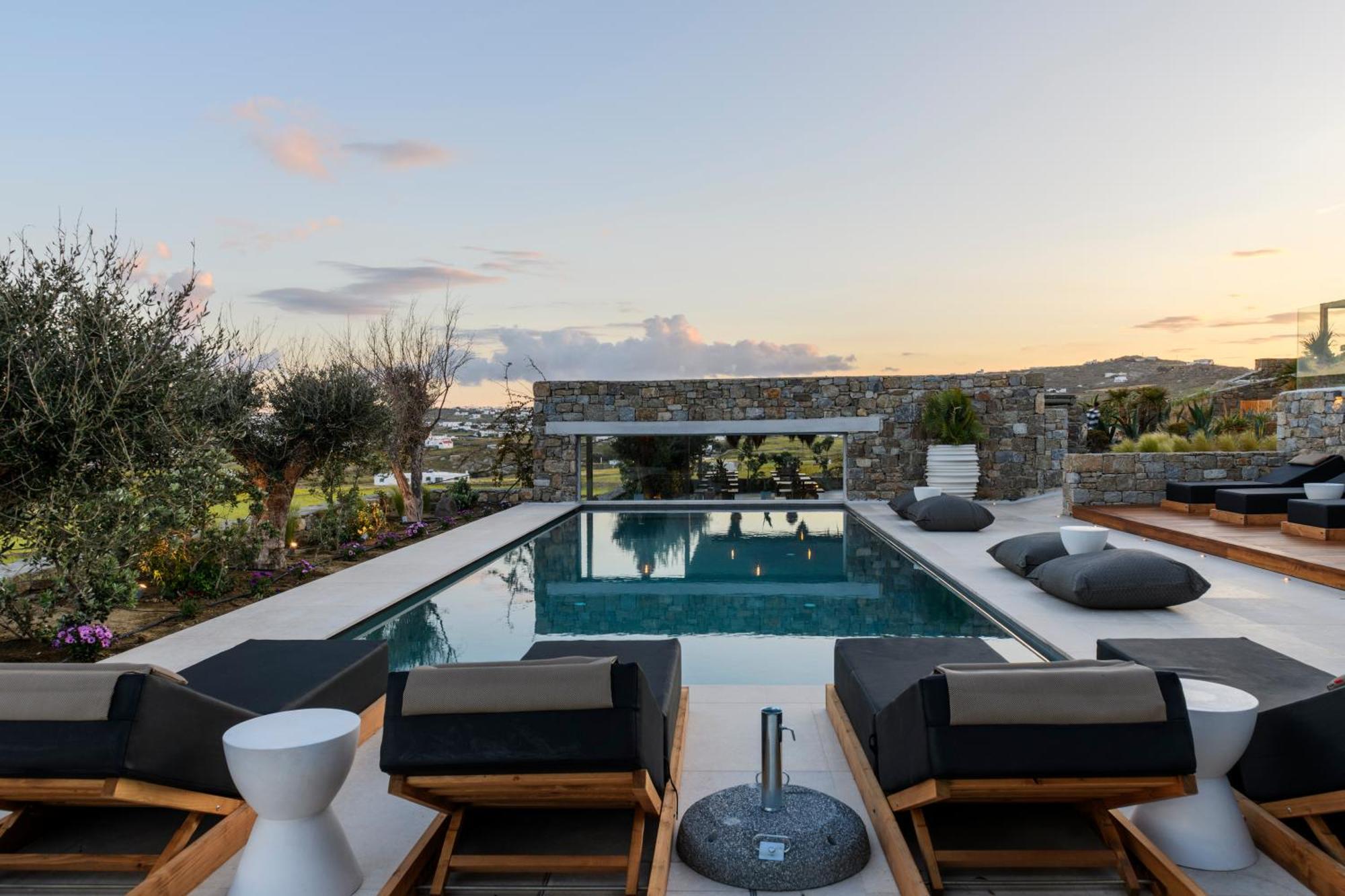 Nasta Suites & Villas Intentional Living Mykonos Mykonos Town Bagian luar foto